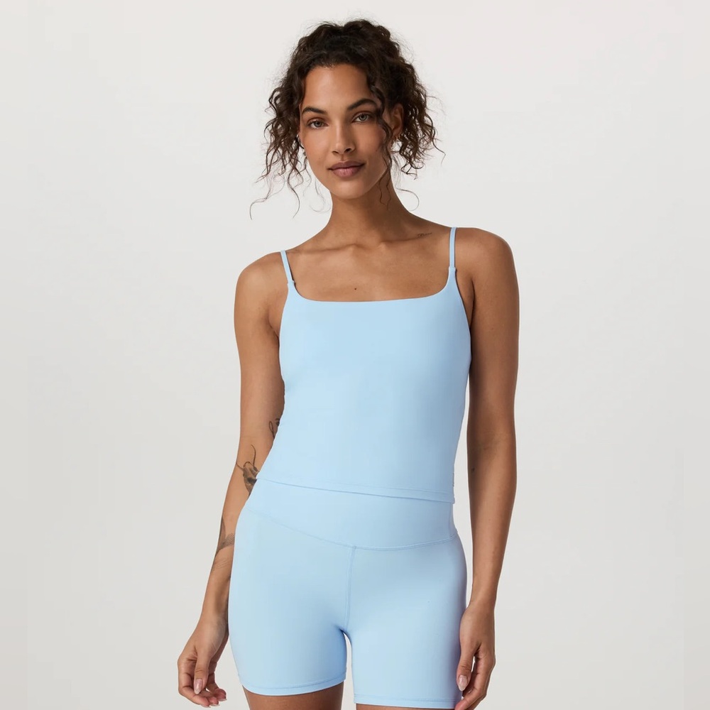 Vuori Crystal Blue AllTheFeels Cami NWOT